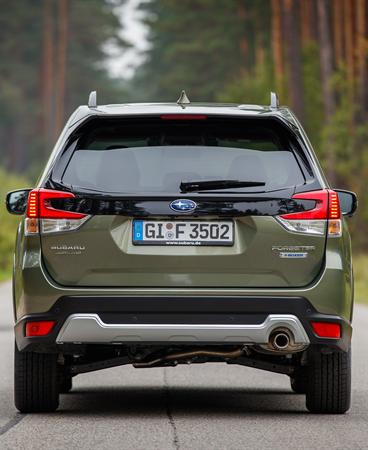Forester e-BOXER_high-006-190404